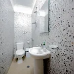 Erik Apartmanhotel Tirana