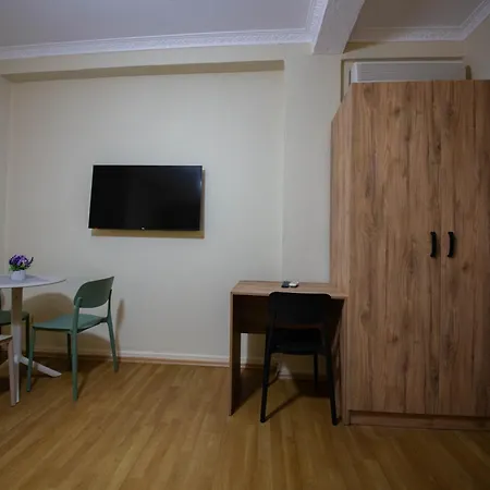 Erik Apartmanhotel 3*